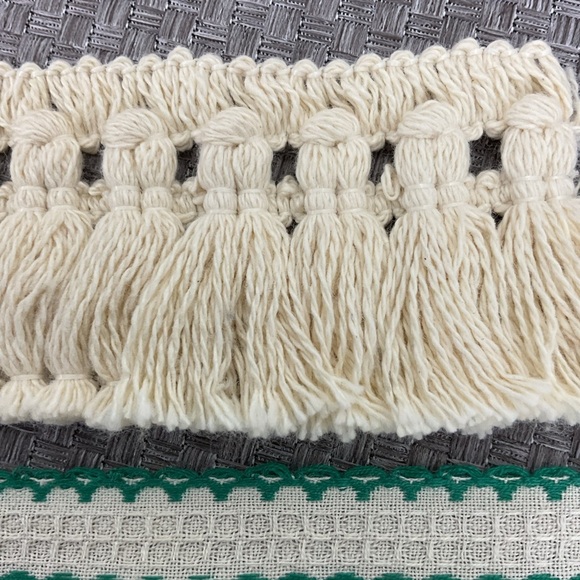 Cream fringe tassel scalloped floral sewing trim lot 6.75 yards - Picture 2 of 6